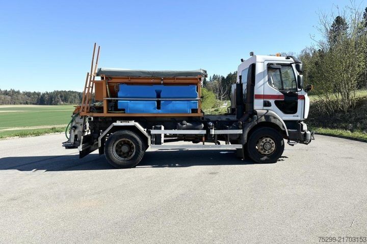 Special purpose truck Renault Midlum 300 4x4 Winterdienst / Swiss-Vehicle