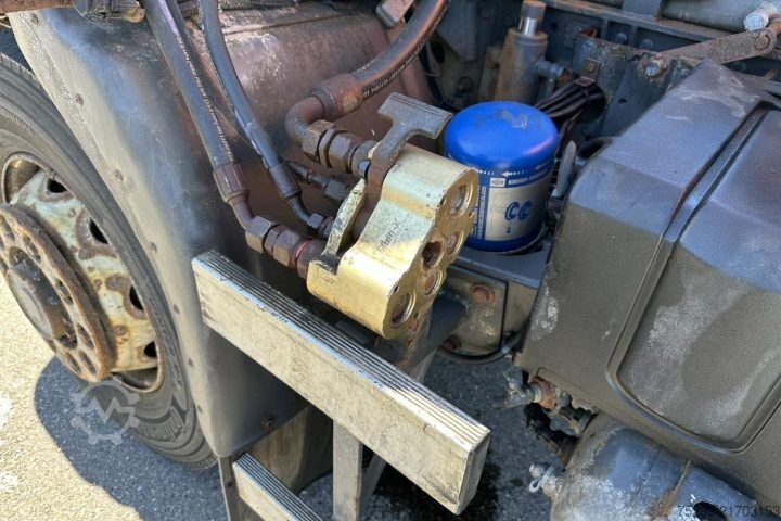 Special purpose truck Renault Midlum 300 4x4 Winterdienst / Swiss-Vehicle