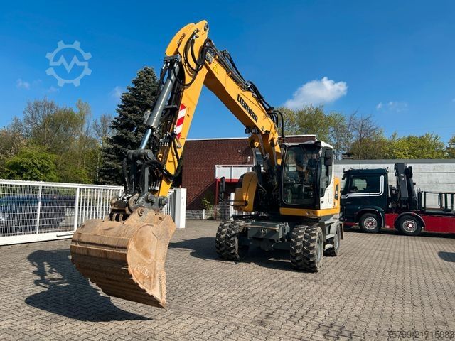 Mobile excavator LIEBHERR A 918 Compact nur 7650 Arbeitsstunden !