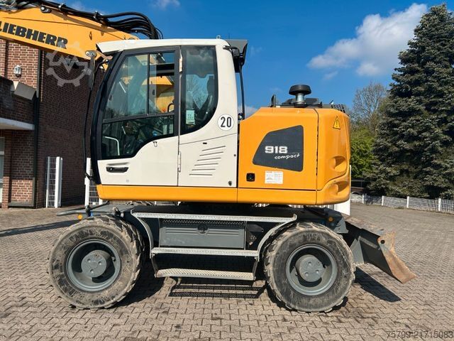 Mobile excavator LIEBHERR A 918 Compact nur 7650 Arbeitsstunden !