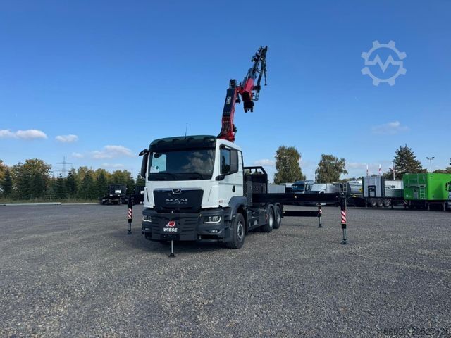 Truck mounted crane MAN 26.470 6x4-4 Hydrodrive Fassi Kran F545 Jib