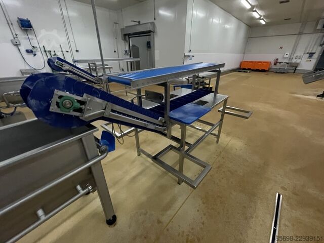 Franz Maschinenbau elevator incline conveyor with double-sided cutting tables FRANZ-MASCHINENBAU 