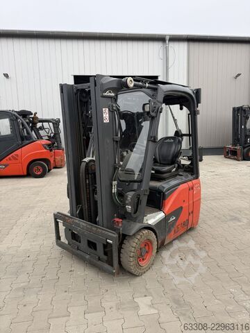 Electric 3-wheel forklift Linde E16C-02