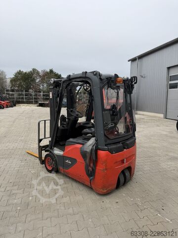 Electric 3-wheel forklift Linde E14-02