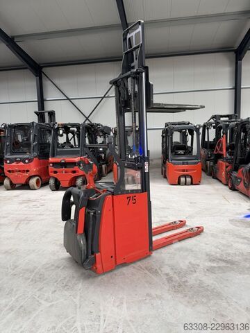 High Lift stacker Linde D10 AP