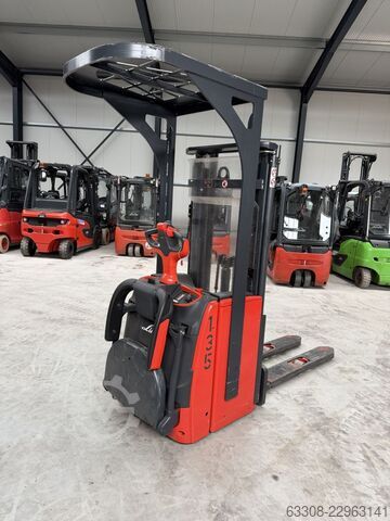 High Lift stacker Linde L14AP