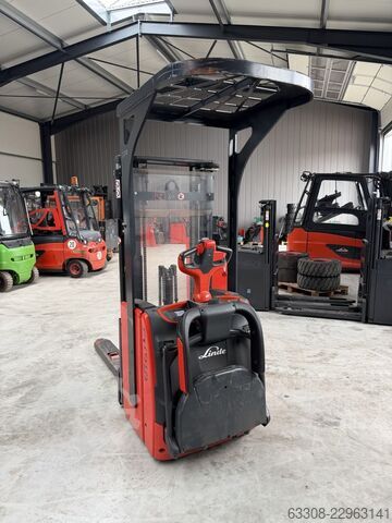 High Lift stacker Linde L14AP