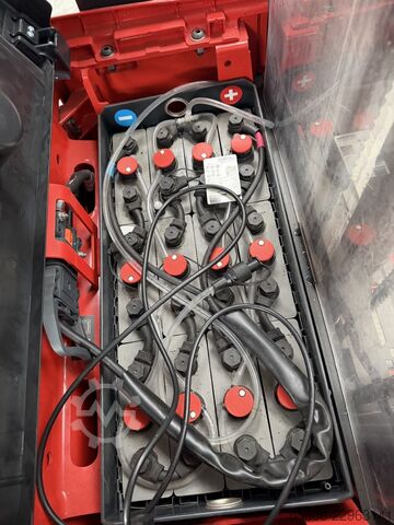 High Lift stacker Linde L14AP