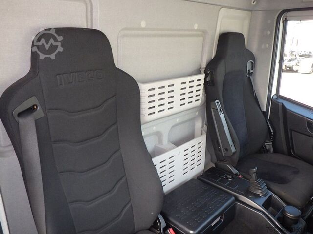 Refrigerated truck IVECO ML 160 E 28 P TK-Koffer 7,5m/LBW/Türen/AHK/Klima