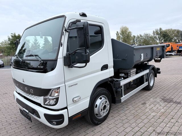 Transporter mit Kipper FUSO Canter 7C18 HYFA Abrollkipper inkl. Mulde