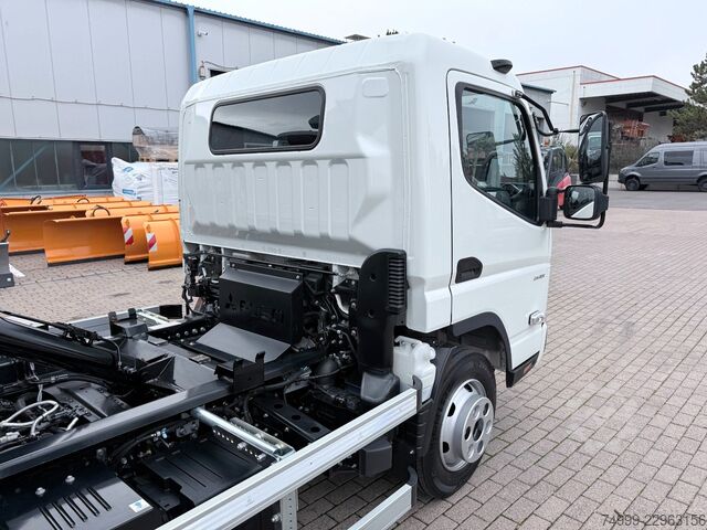 Transporter mit Kipper FUSO Canter 7C18 HYFA Abrollkipper inkl. Mulde