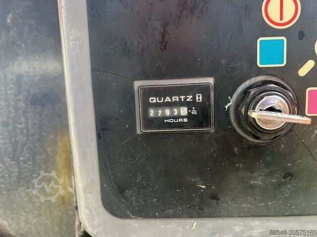 Telescopic work platform JLG 660SJ