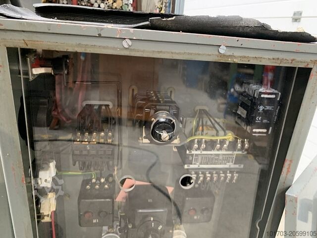 Universal Milling Machine DECKEL FP1