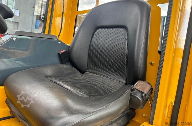 4-way forklift Combilift C2500 / Compact / Wide positioner