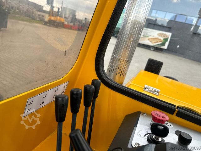 4-way forklift Combilift C2500 / Compact / Wide positioner