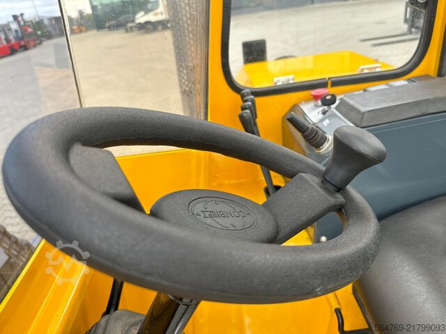 4-way forklift Combilift C2500 / Compact / Wide positioner
