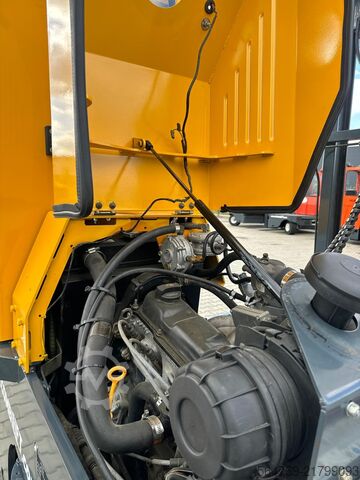 4-way forklift Combilift C2500 / Compact / Wide positioner