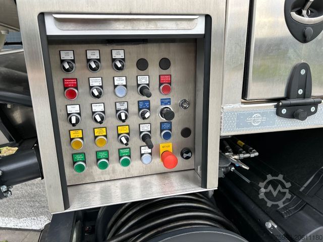 Vacuum tank truck MERCEDES-BENZ Arocs 2546 6x2 NEU ! KROLL Kombi HD SD ADR