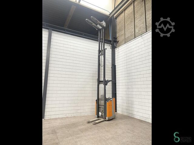Stacker Still FV-X12