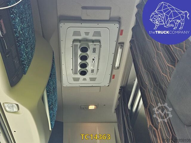 Standard-SZM DAF XF 105 530
