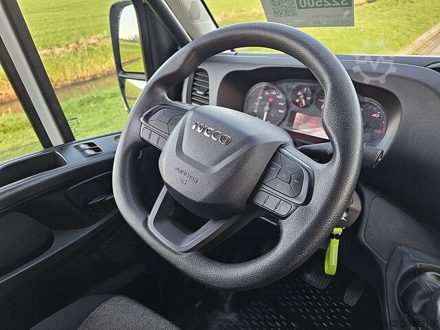 Koffer IVECO DAILY 35C16 Bakwagen Laadklep !