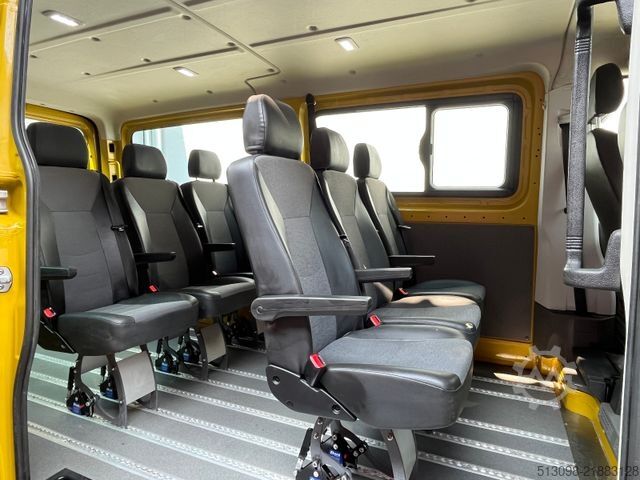 Minibus VOLKSWAGEN CRAFTER 2.0TDI 8 SITZE TEMPOMAT KLIMA AHK 1.HAND