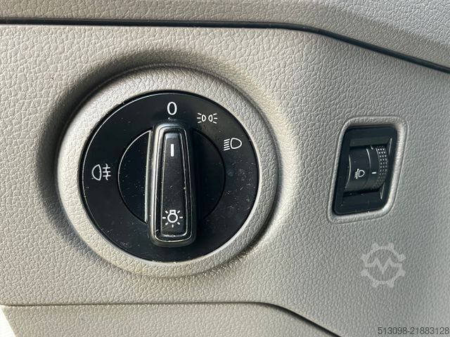 Minibus VOLKSWAGEN CRAFTER 2.0TDI 8 SITZE TEMPOMAT KLIMA AHK 1.HAND