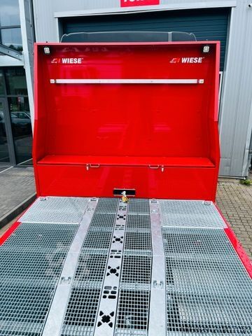 Special purpose truck MAN Baumaschinen Maschinentransporter mit Rampen