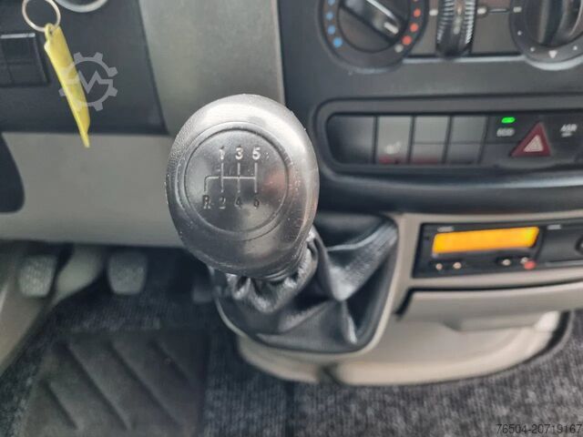 Closed box Mercedes-Benz Sprinter 513 CDI Koffer 21kub 130 pk Euro 5B GV...