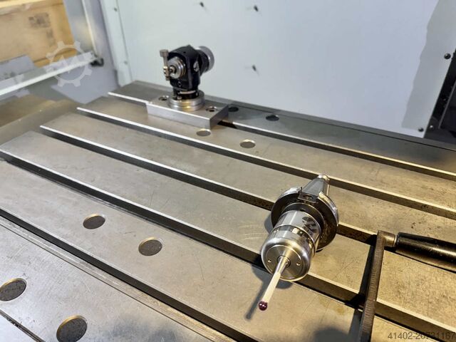 Machining center / 1350 spindle hours. Haas VF 3