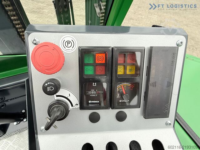 4-way forklift Combilift CB3000 / TRIPLEX 4900MM / FREE LIFT