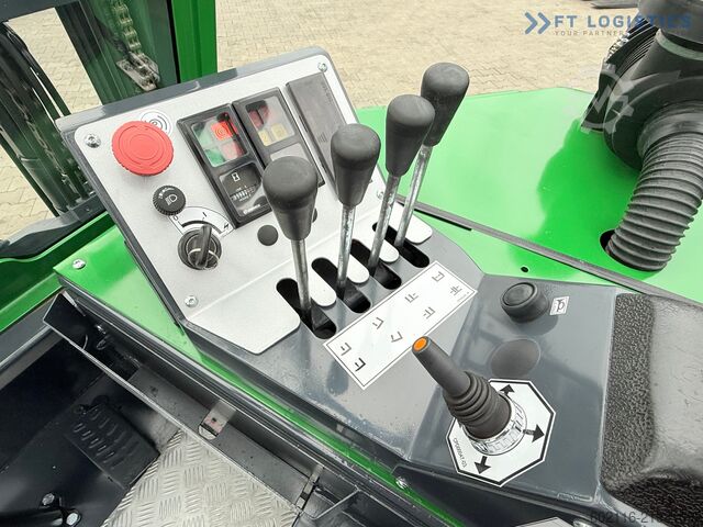 4-way forklift Combilift CB3000 / TRIPLEX 4900MM / FREE LIFT