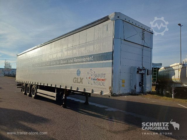 Auflieger mit Pritsche & Plane Schmitz Cargobull Curtainsider Standard Getränke