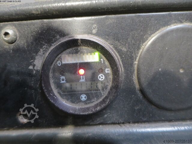 Schubmaststapler LINDE R14