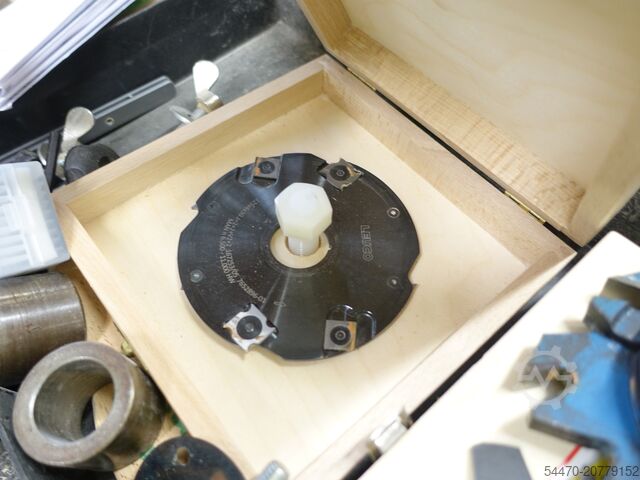 Tischfräsmaschine SCM T130N