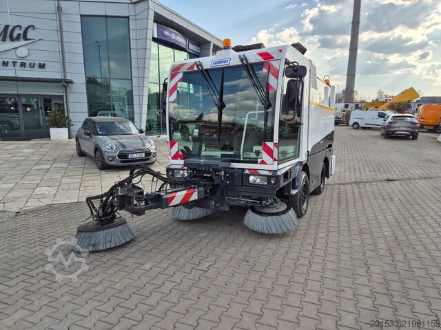 Sweeper truck Schmidt CleanGo 400