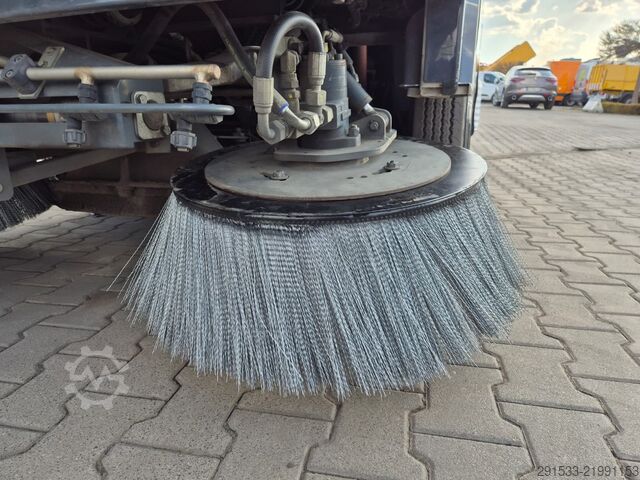 Sweeper truck Schmidt CleanGo 400