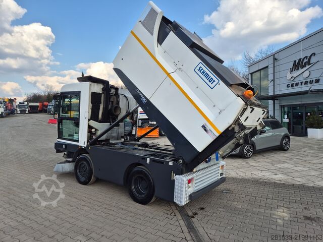 Sweeper truck Schmidt CleanGo 400