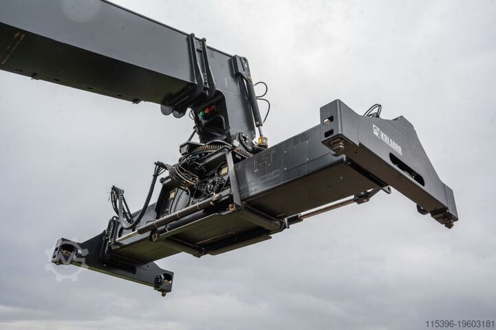 Full-container reach stacker Kalmar DRG450-60S5M