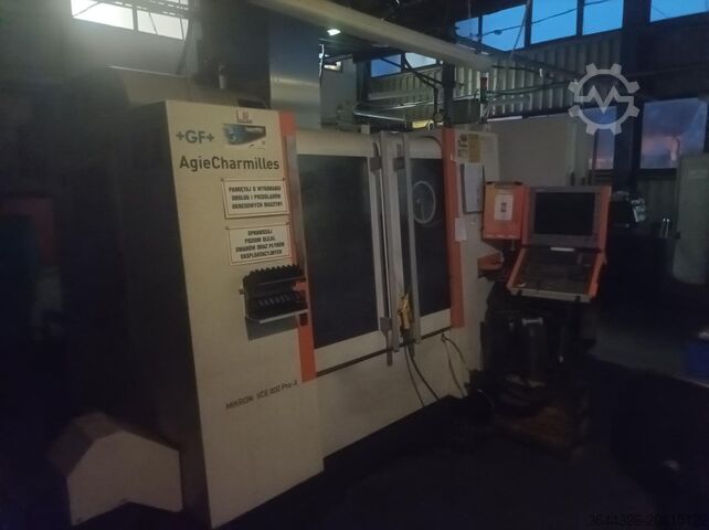 Vertikales Bearbeitungszentrum AGIE CHARMILLES MIKRON VCE 800X PRO