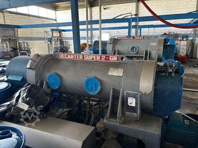 Olivenöl-Produktionslinie mit einer Kapazität von 7 Tonnen/Stunde PIERALISI 7 TPH