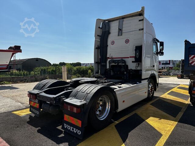 Standard tractor unit Volvo FH13.500 Globetrotter ADR Euro5 Retarder