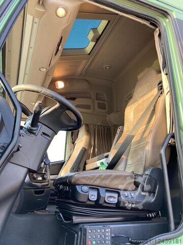 Box Iveco STRALIS AS190S50 FP CM HI WAY EURO 6