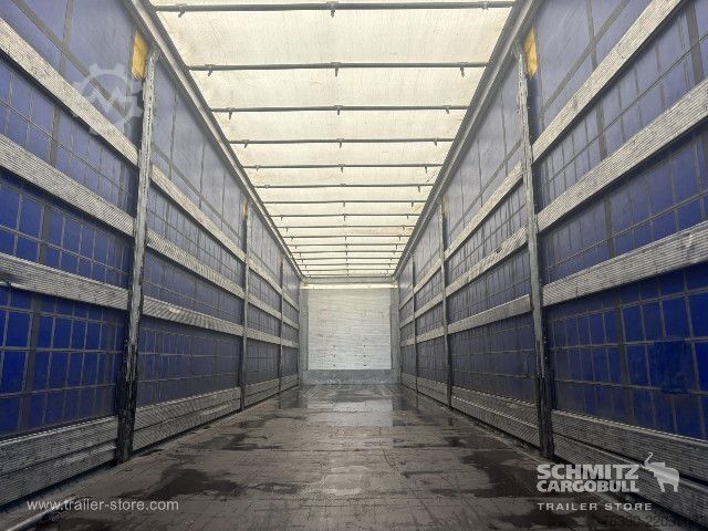 Open semitrailer with tarp Schmitz Cargobull Semitrailer Curtainsider Standard