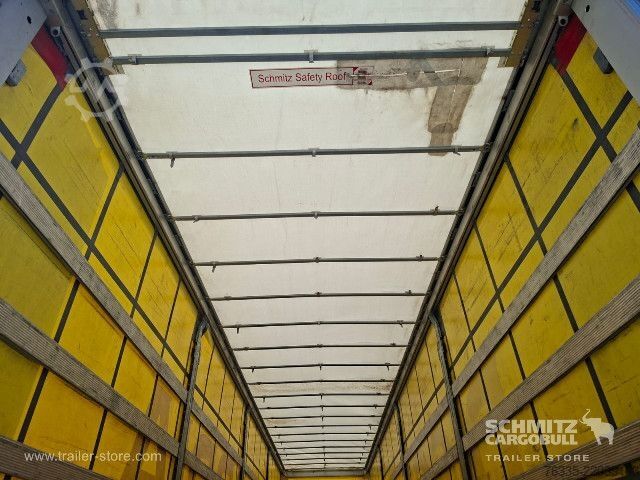 Auflieger mit Pritsche & Plane Schmitz Cargobull Curtainsider Standard
