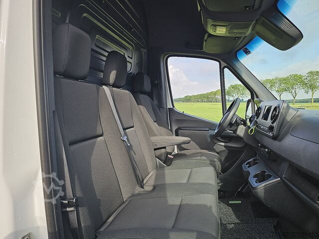 High-roof van MERCEDES-BENZ SPRINTER 317 L3H2 Maxi Automaat
