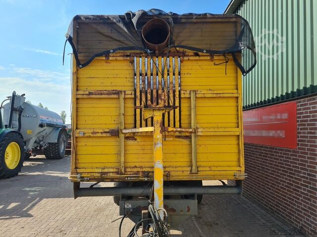 Forage wagon  