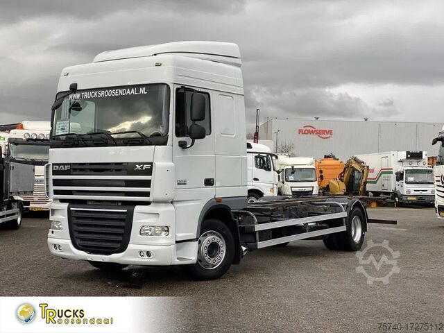 Chassis with cab DAF XF 105.460 + Euro 5 + ADR + Discounted from 17...