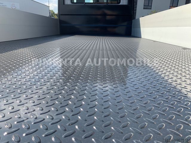 Pritschenwagen VOLKSWAGEN Crafter 50 DOKA PRITSCHE AHK NAVI KLIMA TEMPOMAT