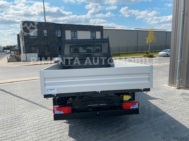 Pritschenwagen VOLKSWAGEN Crafter 50 PRITSCHE AHK NAVI KLIMA TEMPO